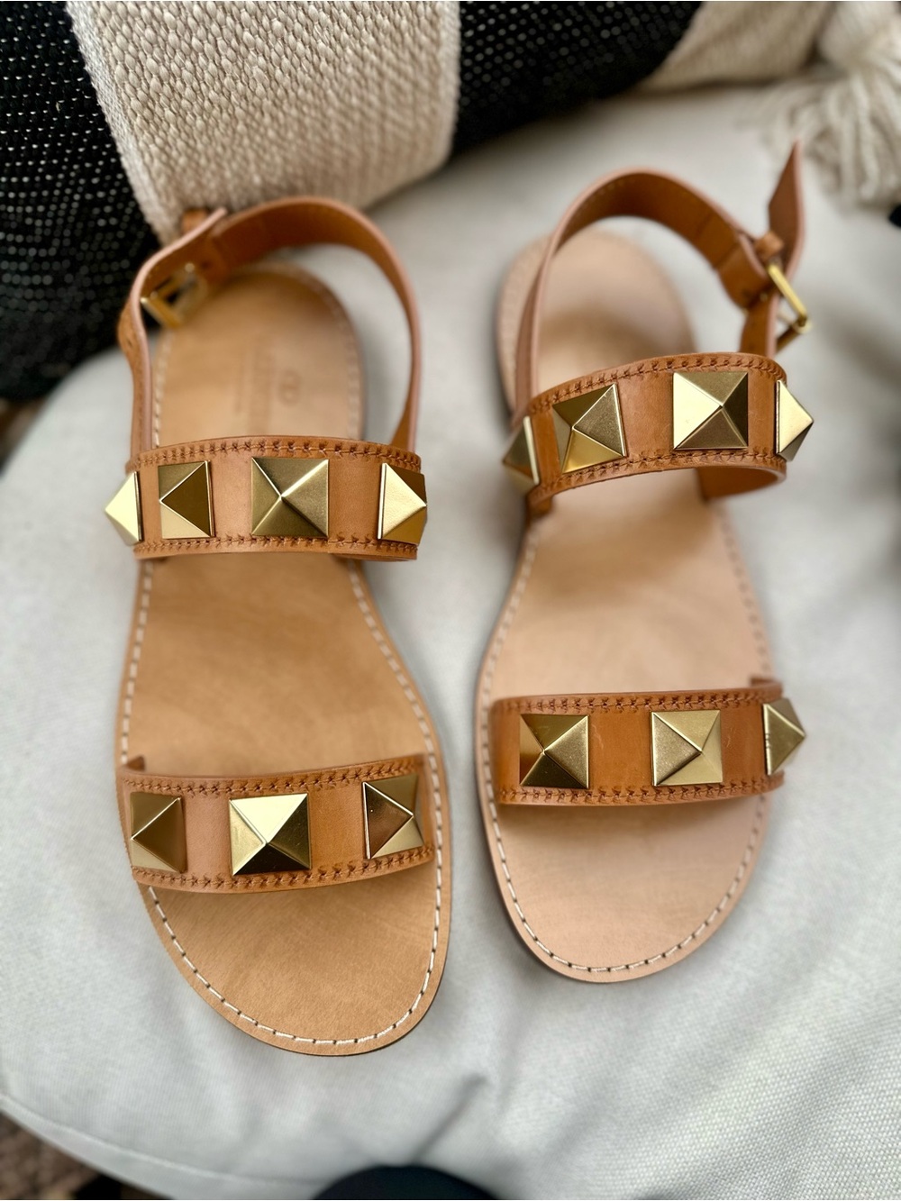Brand new size 8 Valentino sandals